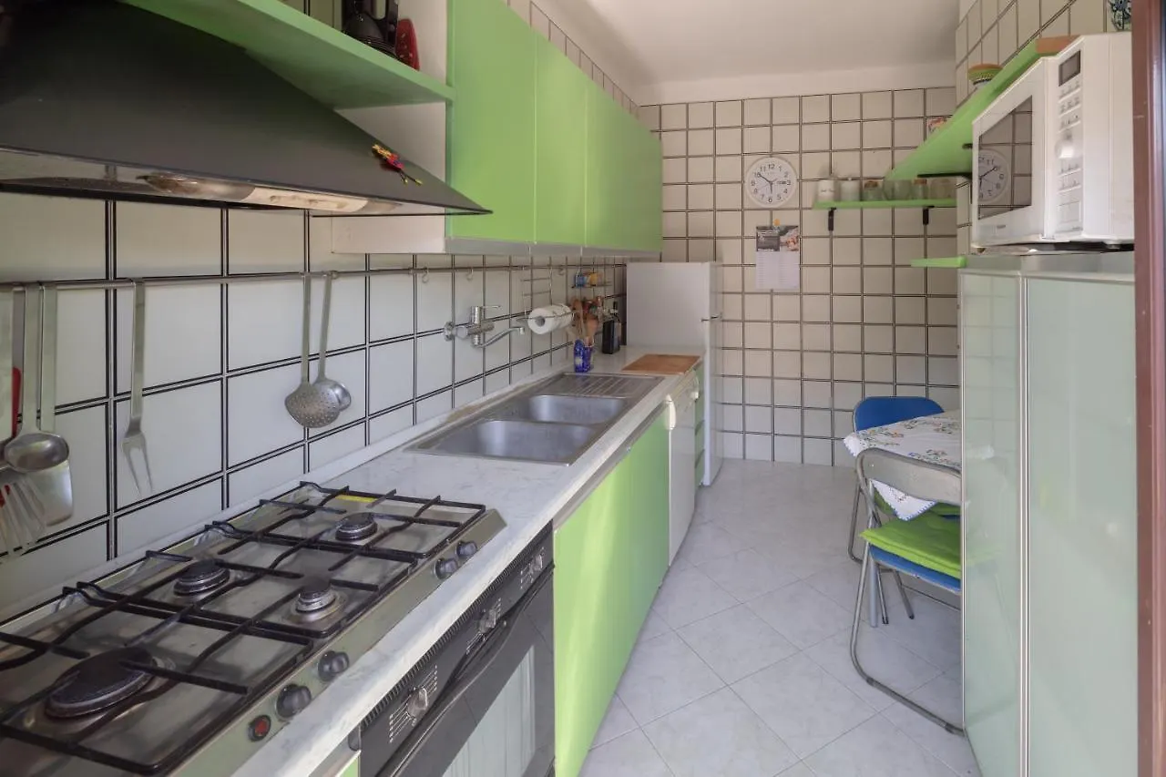 Appartamento Eur Mostacciano - 6 Ospiti Wifi Ac Roma Italia