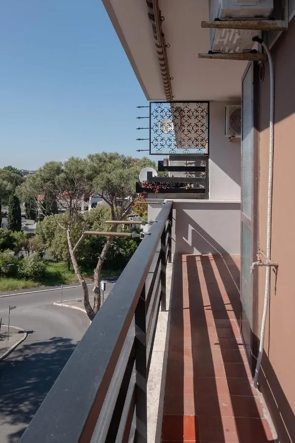 Appartamento Eur Mostacciano - 6 Ospiti Wifi Ac Roma
